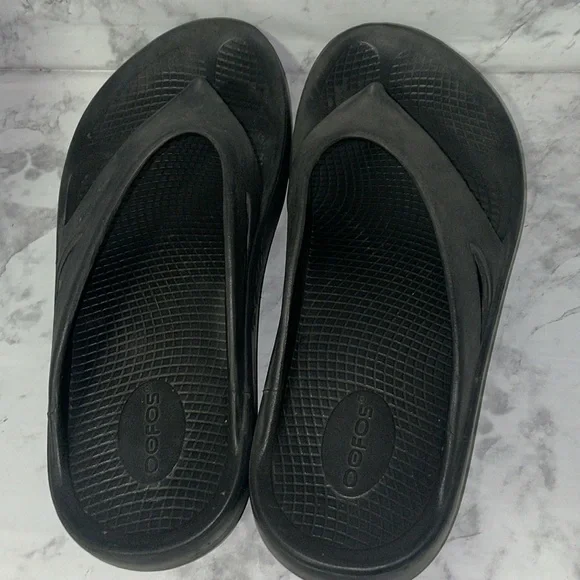 Black Oofos- M9/ W11 EU 42 Gender Inclusive OOriginal Sandal Oofos W11/M9 | eBay main image 3